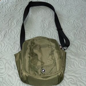 Pacsafe MetroSafe 200 Shoulder Bag